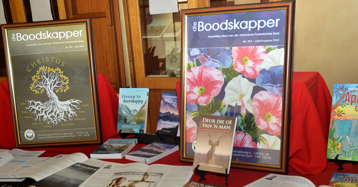 Jaarlikse prysuitdelingsfunksie: Lig in Duisternis Uitgewers gee erkenning aan skrywers se uitmuntende bydraes